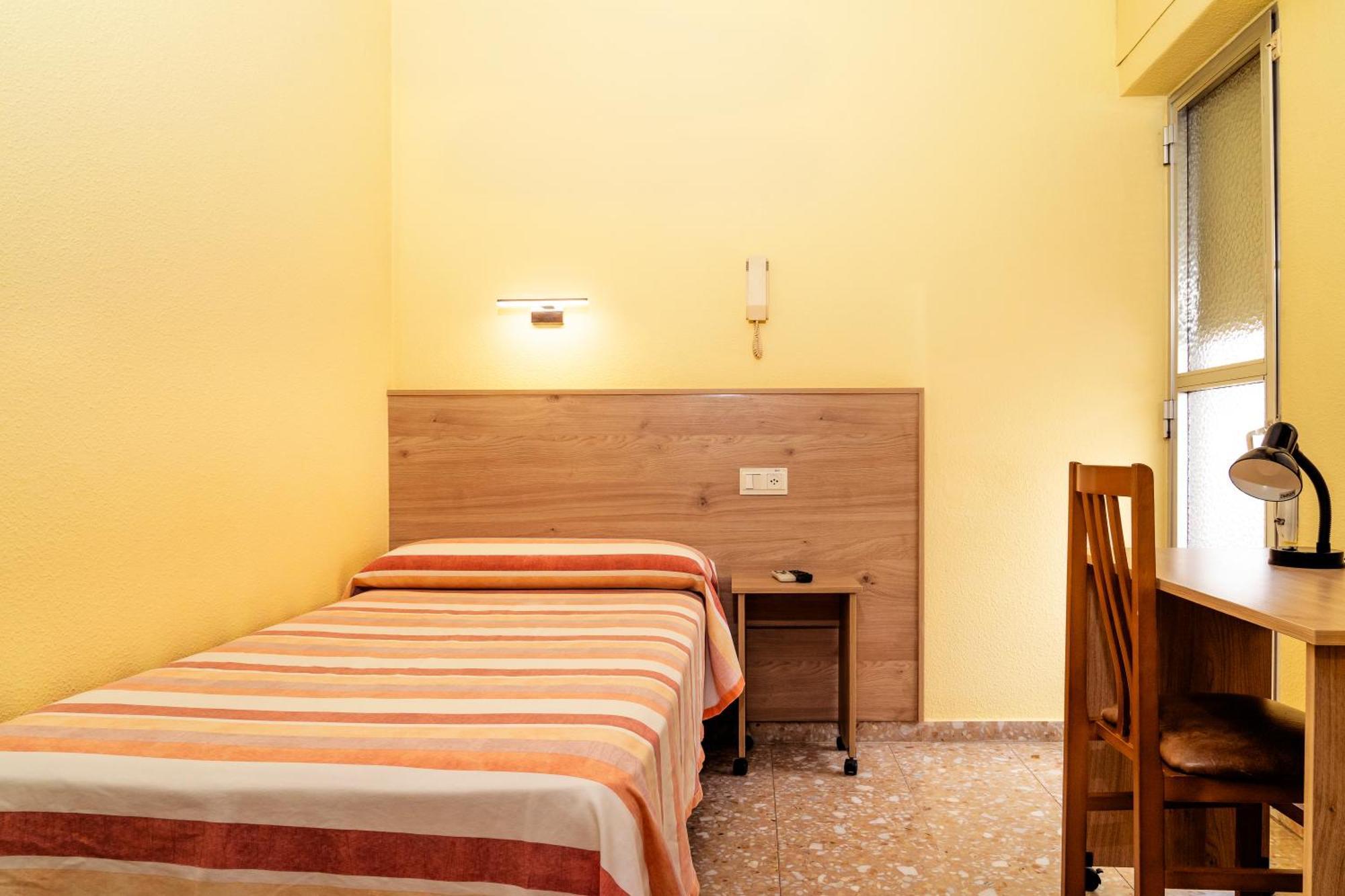 Hotel Borja El Puig  Zewnętrze zdjęcie